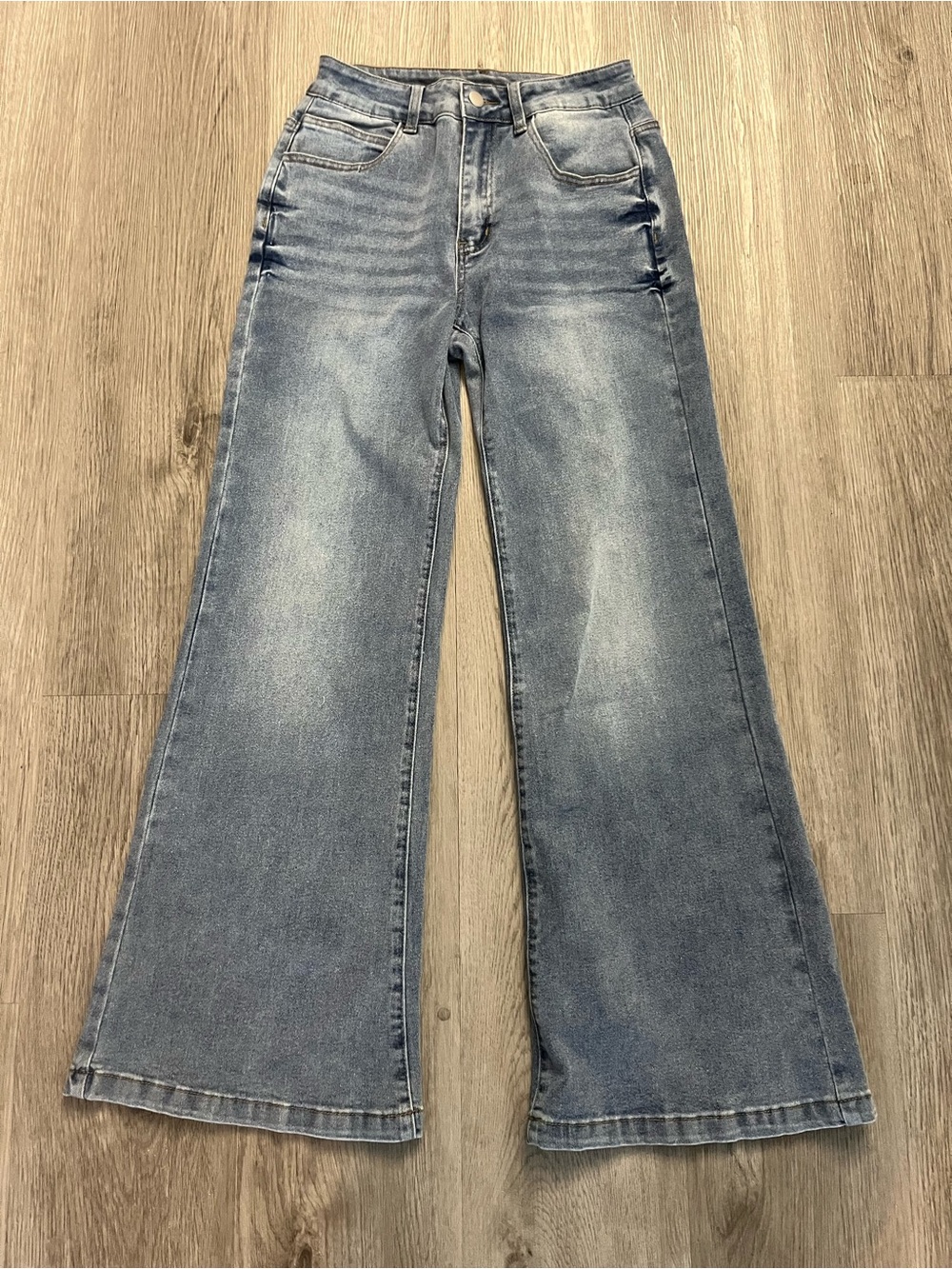 345–High-Rise Wide Leg Light Blue Jeans